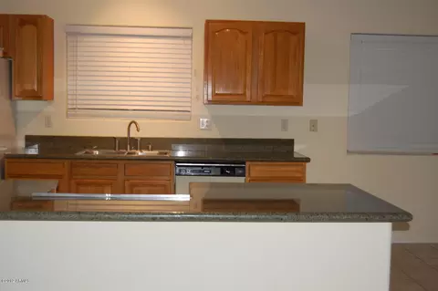 1401 E Malapai Dr, Phoenix, AZ 85020 photo 1