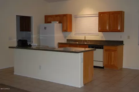 1401 E Malapai Dr, Phoenix, AZ 85020 photo 2