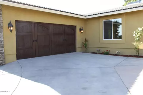 2144 E Aurelius Ave, Phoenix, AZ 85020 photo 3