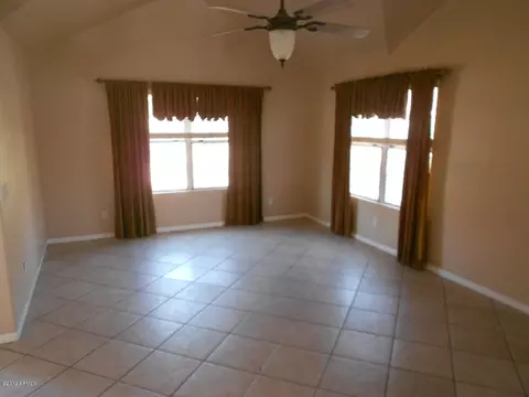 3831 E Tanglewood Dr, Phoenix, AZ 85048 photo 2