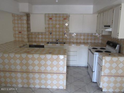 4315 E Vineyard Rd, Phoenix, AZ 85042 photo 2