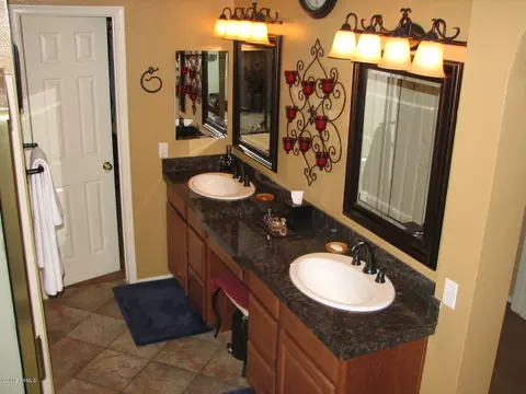 3412 E Windsong Dr, Phoenix, AZ 85048 photo 11