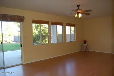 837 S Parkcrest St, Gilbert, AZ 85296 photo 4