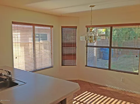 2282 E Arabian Dr, Gilbert, AZ 85296 photo 5
