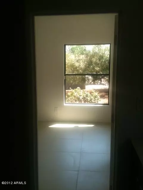 2544 N Mitchell St, Phoenix, AZ 85006 photo 5