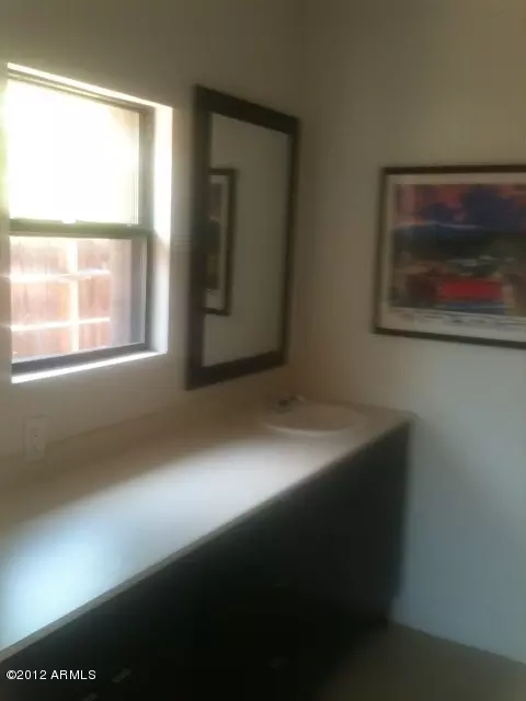 2544 N Mitchell St, Phoenix, AZ 85006 photo 9