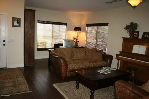 2948 E Powell Way, Gilbert, AZ 85298 photo 2