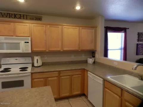 1349 S Bridgegate Dr, Gilbert, AZ 85296 photo 9