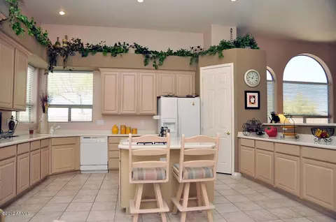 4403 E Williams Dr, Phoenix, AZ 85050 photo 4