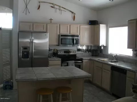 1655 E Palomino Dr, Gilbert, AZ 85296 photo 2