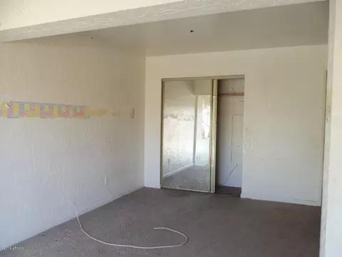 7536 W Mitchell Dr, Phoenix, AZ 85033 photo 6