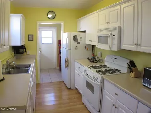 1359 E Clarendon Ave, Phoenix, AZ 85014 photo 8