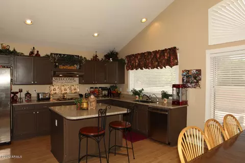 1209 E Sandcastle Ct, Gilbert, AZ 85234 photo 2