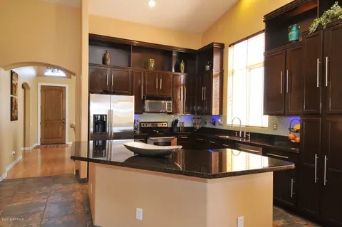 1727 E Marquette Dr, Gilbert, AZ 85234 photo 2