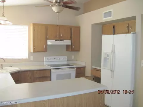 2460 S Mariposa Rd, Apache Junction, AZ 85119 photo 2