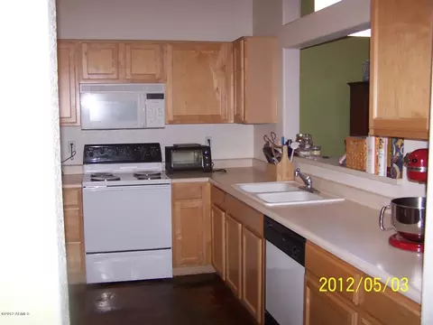 2051 S Thunderbird Dr, Apache Junction, AZ 85120 photo 2