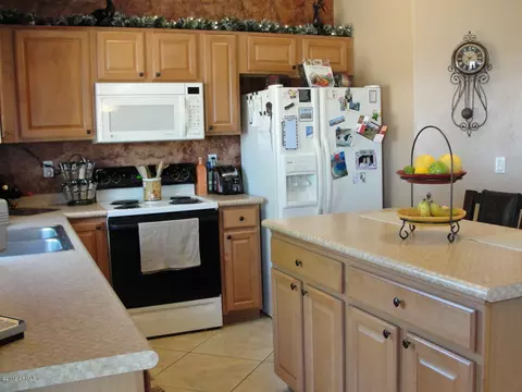 1326 E Dunbar Dr, Phoenix, AZ 85042 photo 7