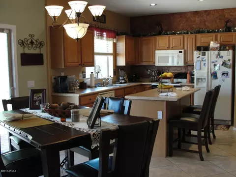 1326 E Dunbar Dr, Phoenix, AZ 85042 photo 6