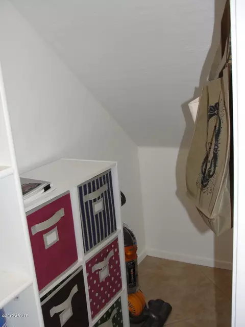 1326 E Dunbar Dr, Phoenix, AZ 85042 photo 9