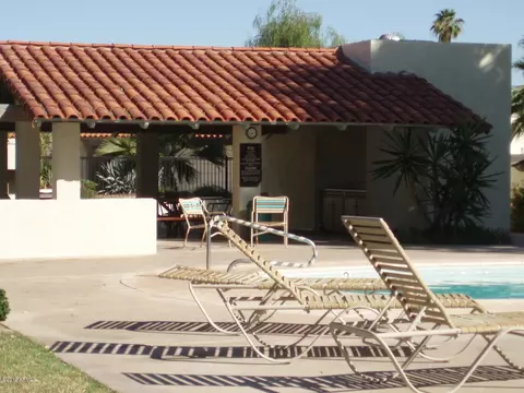 1040 E Laguna Dr, Tempe, AZ 85282 photo 8