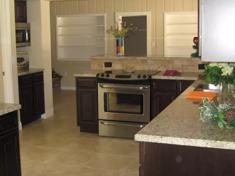 1937 E Bethany Home Rd, Phoenix, AZ 85016 photo 2