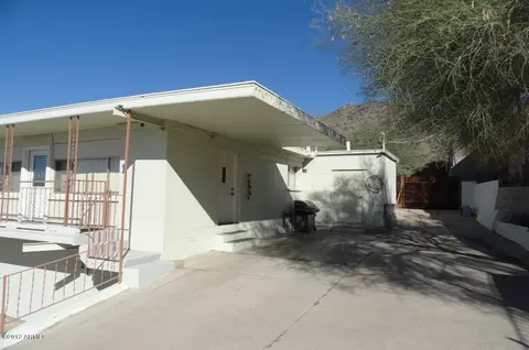 222 E Saddle Ln, Phoenix, AZ 85020 photo 2