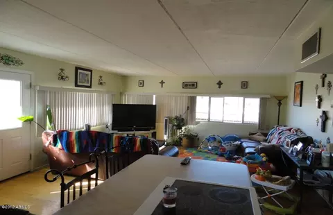 222 E Saddle Ln, Phoenix, AZ 85020 photo 6