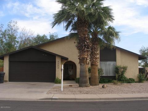 2223 W Emerald Cir, Mesa, AZ 85202 photo 1