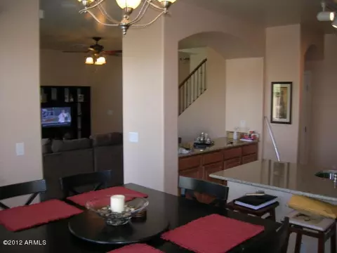 2222 E Wayland Dr, Phoenix, AZ 85040 photo 3