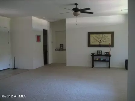 562 E Janet Way, Gilbert, AZ 85297 photo 2