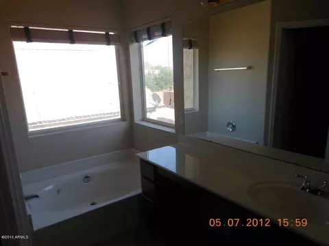 907 E Mohawk Dr, Phoenix, AZ 85024 photo 8