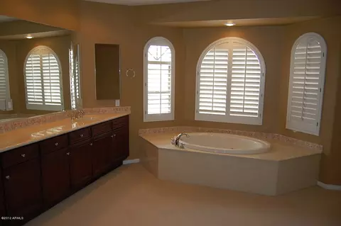 4529 E Carriage Way, Gilbert, AZ 85297 photo 25