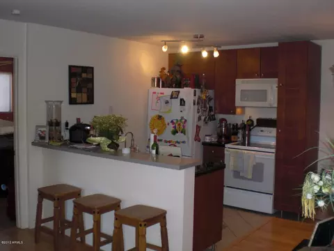 5525 E Thomas Rd #F7, Phoenix, AZ 85018 photo 6