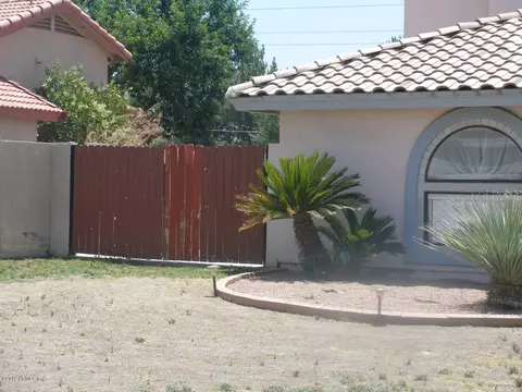 2017 E Marquette Dr, Gilbert, AZ 85234 photo 2