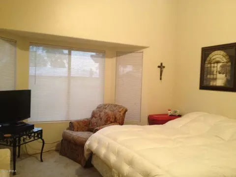 418 W Smoke Tree Rd, Gilbert, AZ 85233 photo 5