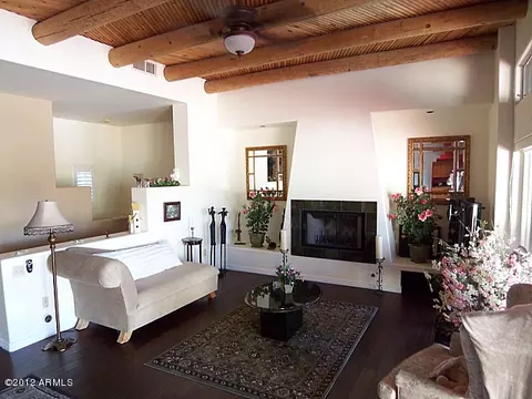 414 E Lavitt Ln, Phoenix, AZ 85086 photo 10