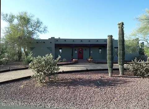 414 E Lavitt Ln, Phoenix, AZ 85086 photo 1