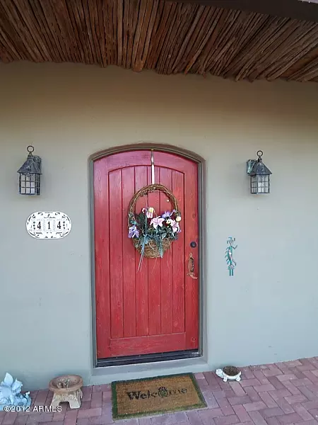 414 E Lavitt Ln, Phoenix, AZ 85086 photo 4