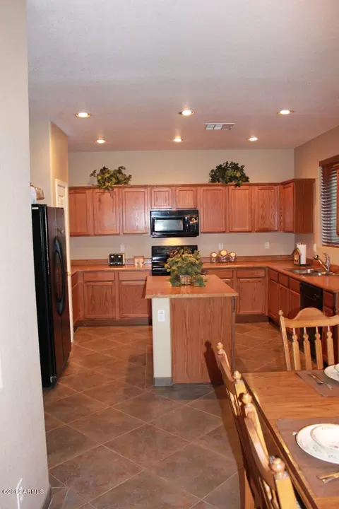 3834 E Kesler Ln, Gilbert, AZ 85295 photo 11