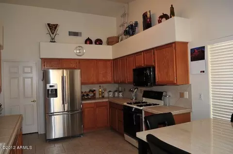 265 N Starboard Dr, Gilbert, AZ 85234 photo 2