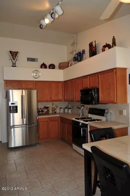 265 N Starboard Dr, Gilbert, AZ 85234 photo 3
