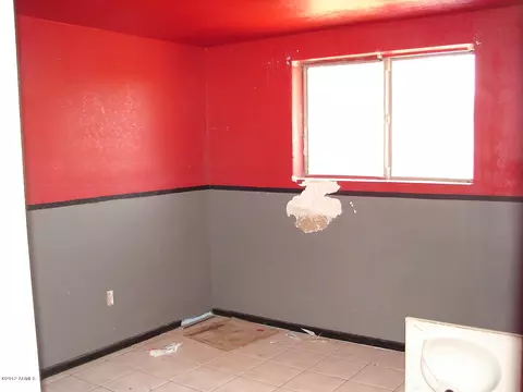 3801 N 63rd Dr, Phoenix, AZ 85033 photo 10