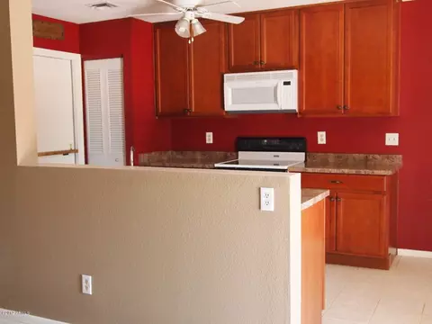 4541 N 77th Dr, Phoenix, AZ 85033 photo 1