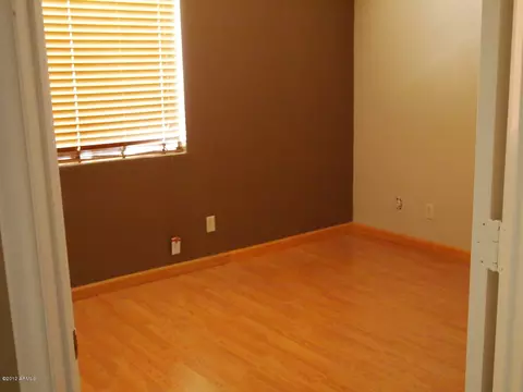 4541 N 77th Dr, Phoenix, AZ 85033 photo 10