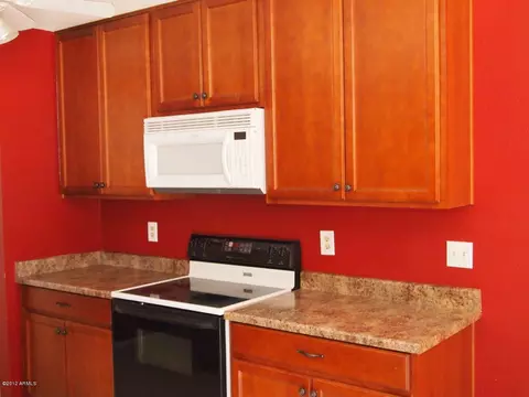 4541 N 77th Dr, Phoenix, AZ 85033 photo 11