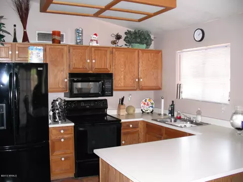 5037 E Bannock St, Phoenix, AZ 85044 photo 2