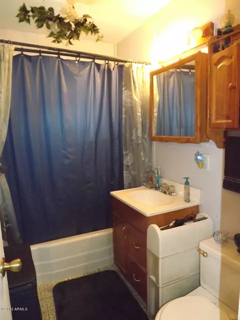2012 N 37th Dr, Phoenix, AZ 85009 photo 8