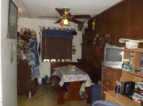 2012 N 37th Dr, Phoenix, AZ 85009 photo 5