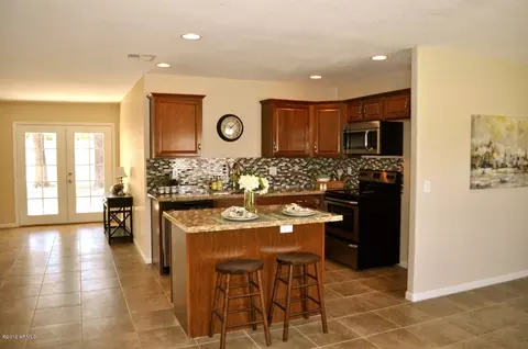2038 W Pershing Ave, Phoenix, AZ 85029 photo 9