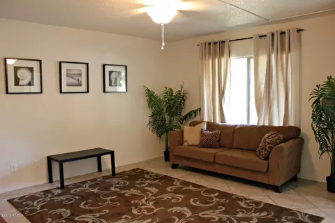 2125 Ellis Dr, Tempe, AZ 85282 photo 1